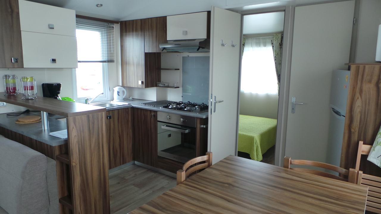 Camping De Kerurus Hotel Plouneour-Trez Bilik gambar
